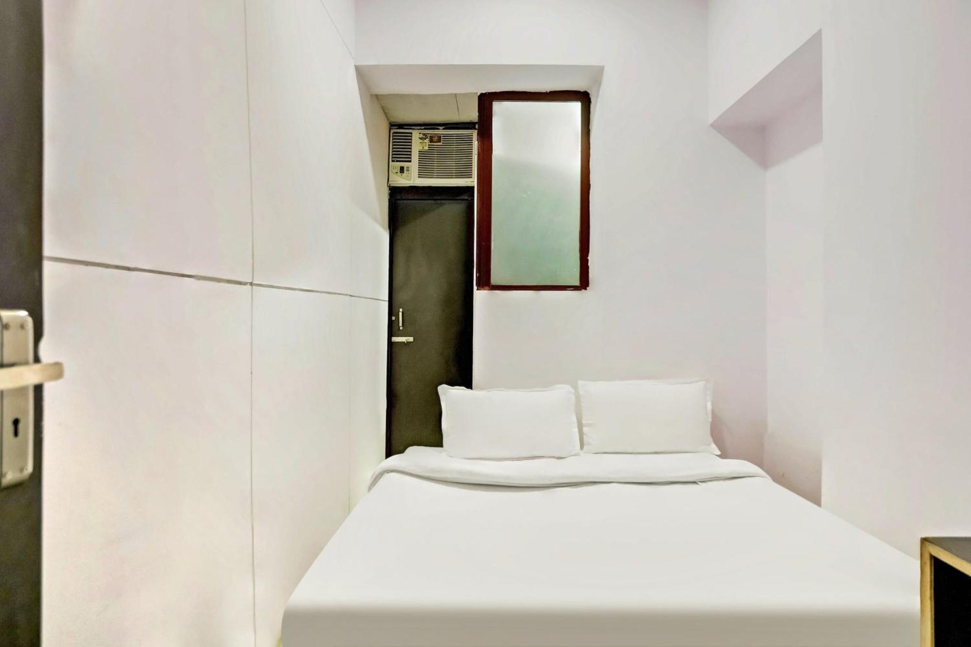 Hotel O North Campus New Delhi Exterior photo
