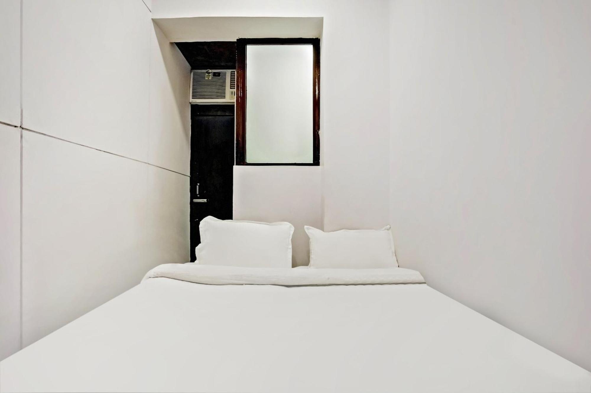 Hotel O North Campus New Delhi Exterior photo