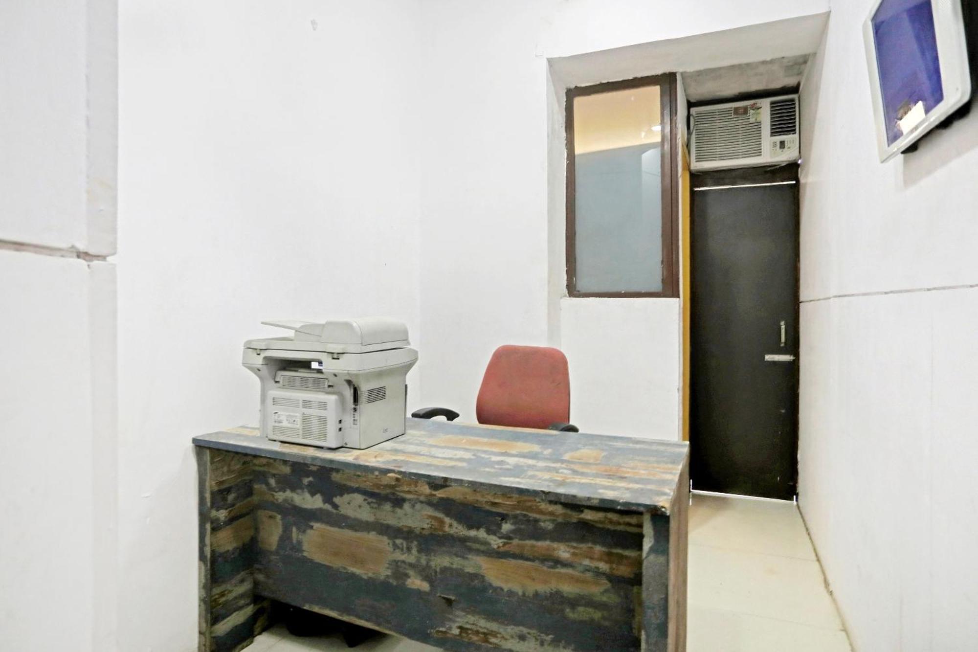 Hotel O North Campus New Delhi Exterior photo